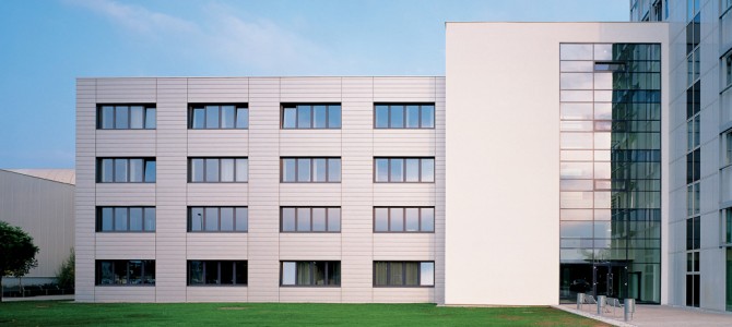 Audi központi irodaépület bővítése - Győr